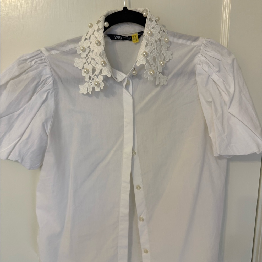 Zara White Shirt with Floral and Pearl Collar